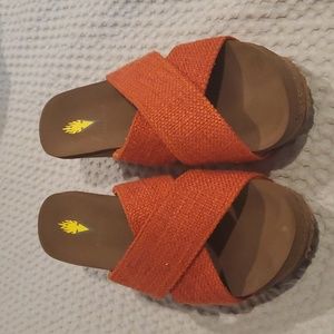 ModCloth orange platform sandals Size 6